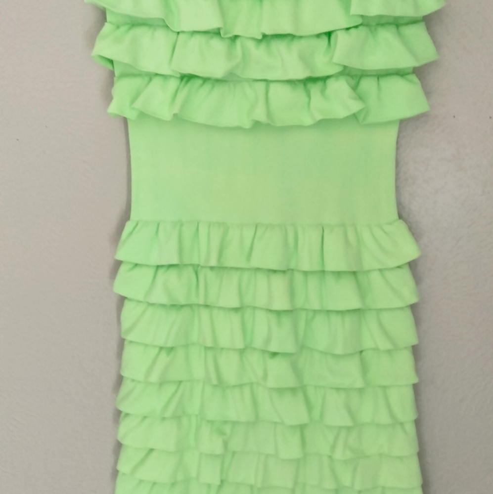 Melon Ruffled Fitted Dress - Picture 3 of 3